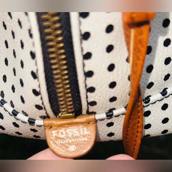 Vintage Fossil Black & White Polka Dot Handbag Crossbody or Shoulder Bag - Picture 7 of 14